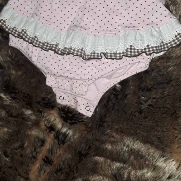 Romper - Picture 3 of 5